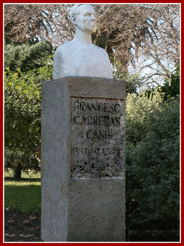 Monumento a Francesc Carreras Candi (1862-1937), historiador y geógrafo- Escultura de Jacint Bustos en el parque de la Ciudadela